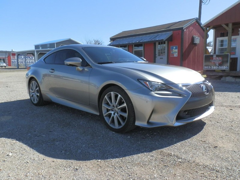 Lexus RC 350 Vehicle Full-screen Gallery Image 03