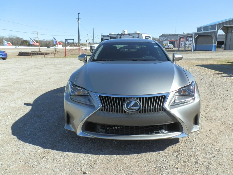 Lexus RC 350 Vehicle Full-screen Gallery Image 07