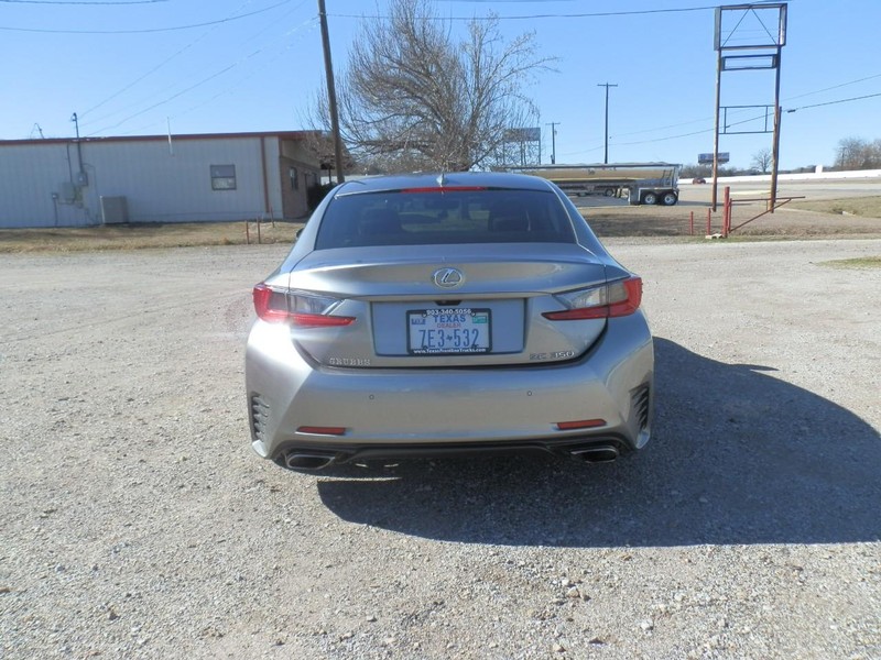 Lexus RC 350 Vehicle Full-screen Gallery Image 08