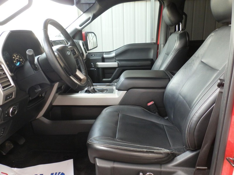 Ford F-150 Vehicle Full-screen Gallery Image 11