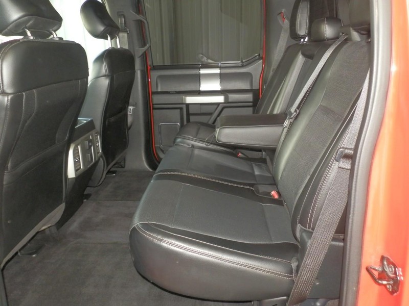 Ford F-150 Vehicle Full-screen Gallery Image 12