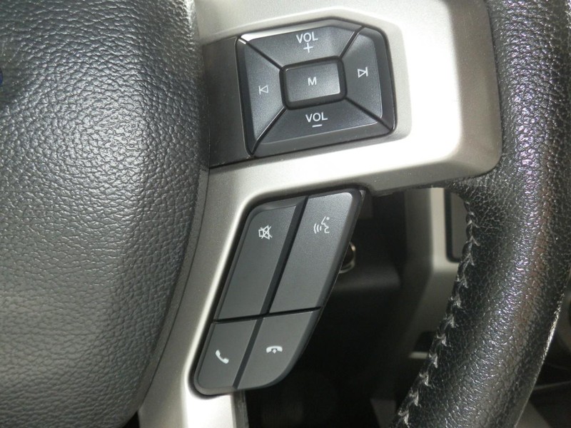 Ford F-150 Vehicle Full-screen Gallery Image 20