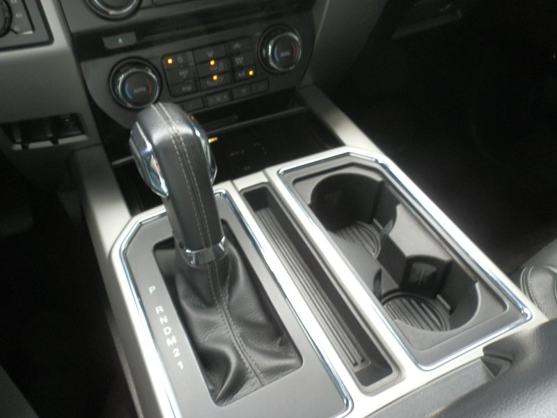 Ford F-150 Vehicle Full-screen Gallery Image 21