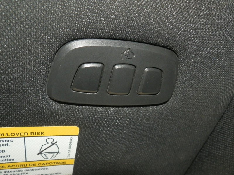 Ford F-150 Vehicle Full-screen Gallery Image 30