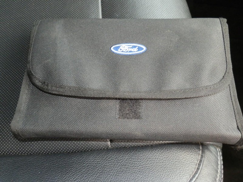 Ford F-150 Vehicle Full-screen Gallery Image 45