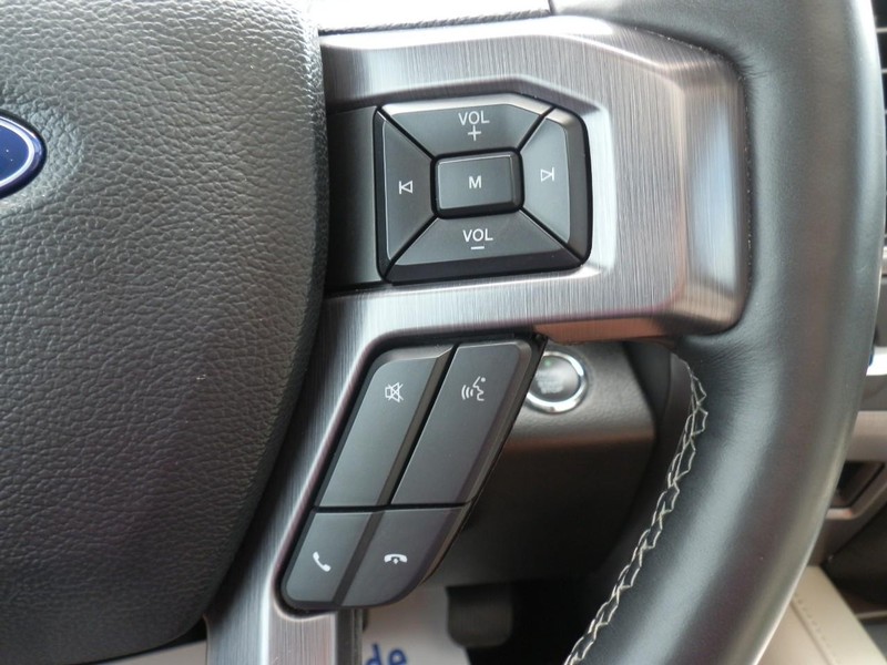 Ford Expedition Vehicle Full-screen Gallery Image 20