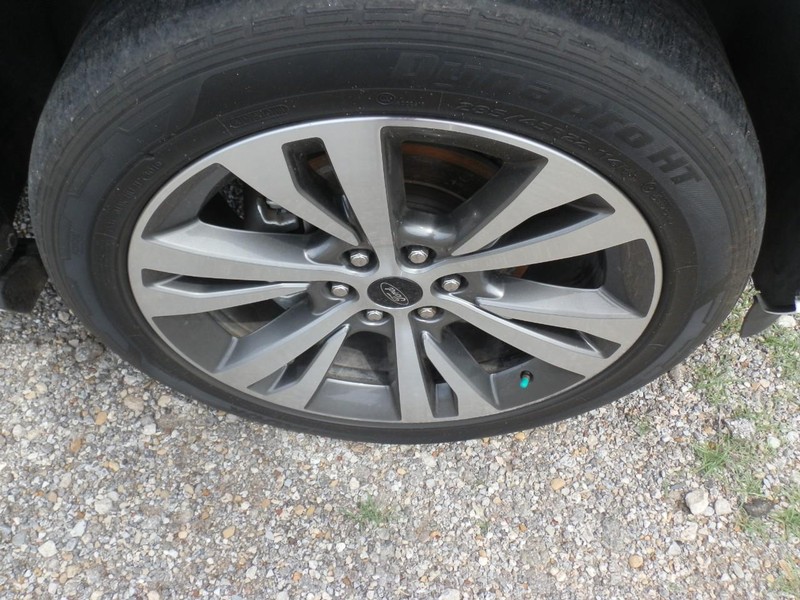 Ford Expedition Vehicle Full-screen Gallery Image 37