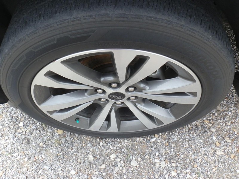 Ford Expedition Vehicle Full-screen Gallery Image 40