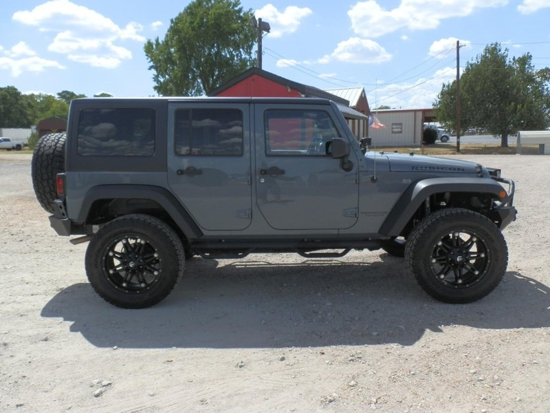Jeep Wrangler Unlimited Vehicle Full-screen Gallery Image 06