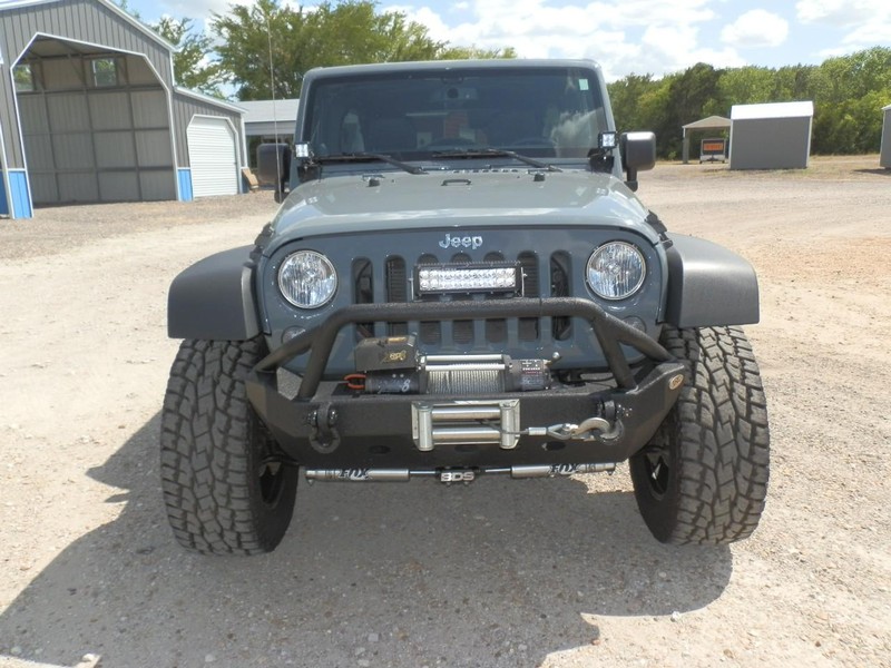 Jeep Wrangler Unlimited Vehicle Full-screen Gallery Image 07