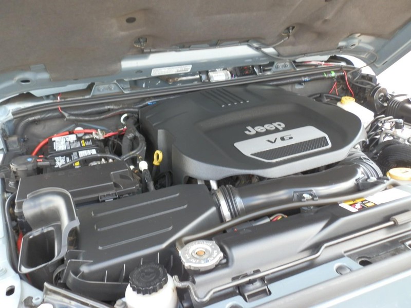 Jeep Wrangler Unlimited Vehicle Full-screen Gallery Image 35