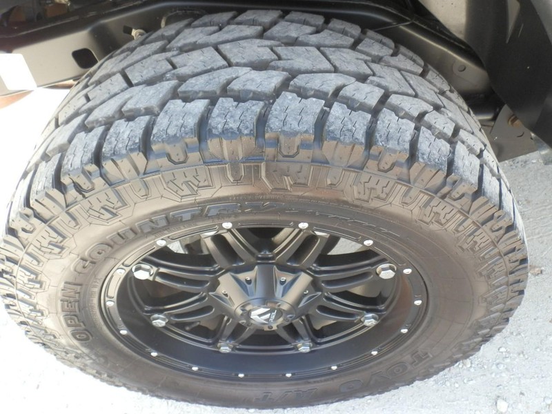 Jeep Wrangler Unlimited Vehicle Full-screen Gallery Image 37