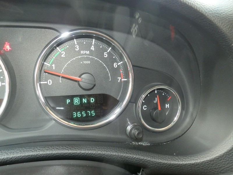 Jeep Wrangler Unlimited Vehicle Full-screen Gallery Image 42