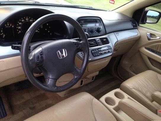 Honda Odyssey Vehicle Full-screen Gallery Image 05