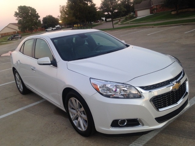 Chevrolet Malibu Vehicle Full-screen Gallery Image 10