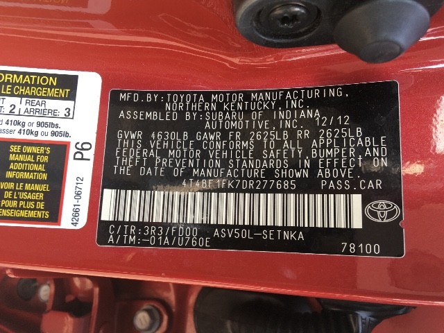 Toyota Camry Vehicle Full-screen Gallery Image 20