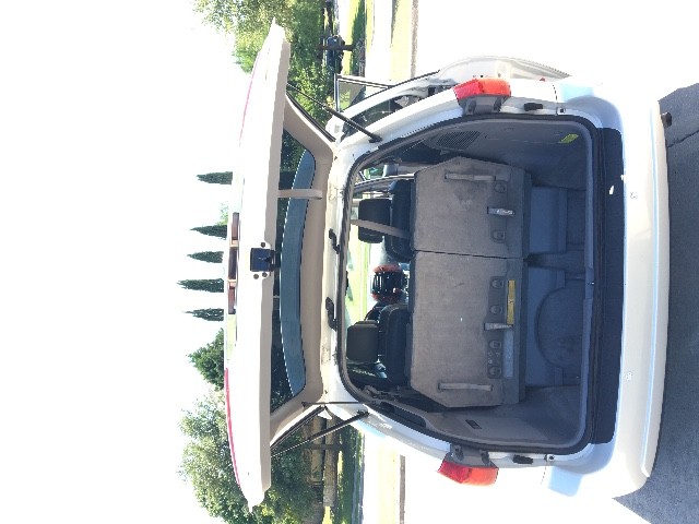 Toyota Sienna Vehicle Full-screen Gallery Image 22