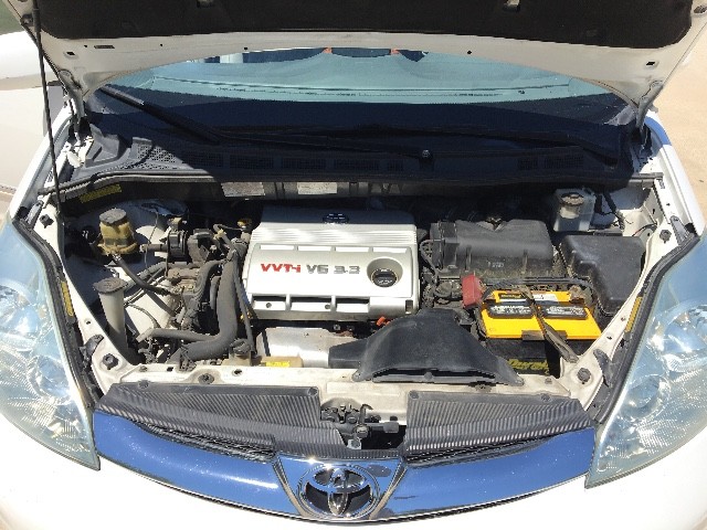 Toyota Sienna Vehicle Full-screen Gallery Image 24