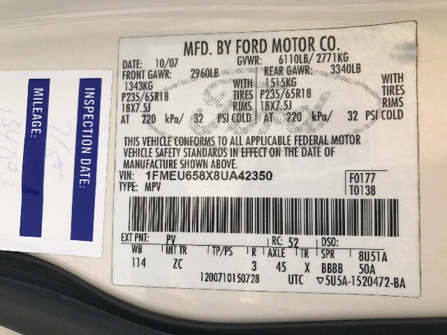 Ford Explorer Vehicle Full-screen Gallery Image 28