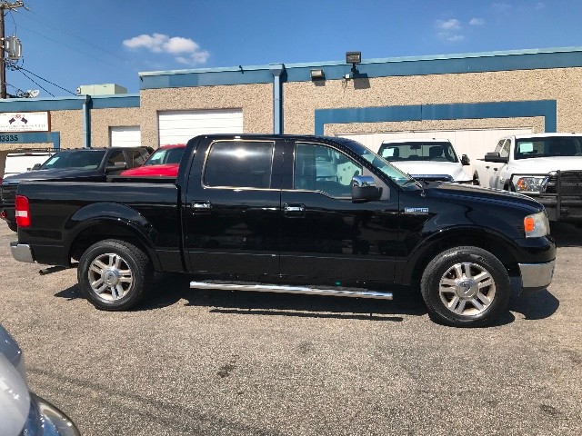 Ford F-150 Vehicle Full-screen Gallery Image 13