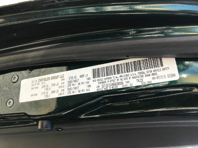 Ram 1500 Vehicle Full-screen Gallery Image 20