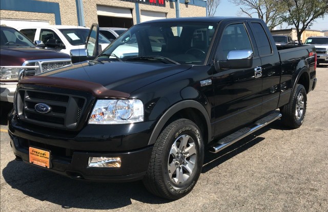 Ford F-150 Vehicle Full-screen Gallery Image 2