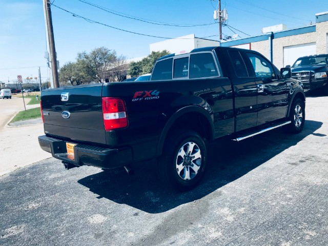 Ford F-150 Vehicle Full-screen Gallery Image 6