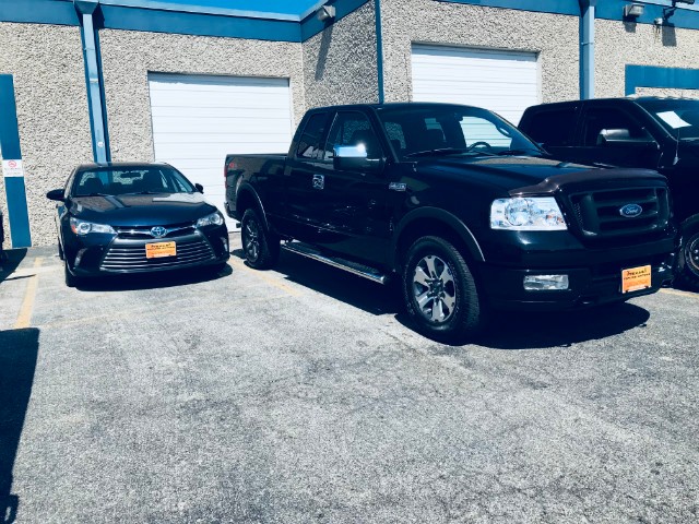 Ford F-150 Vehicle Full-screen Gallery Image 17