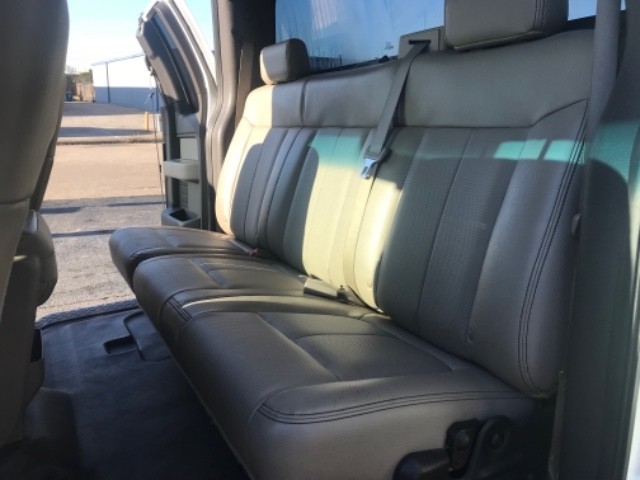 Ford F-150 Vehicle Full-screen Gallery Image 08