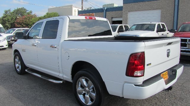 Ram 1500 Vehicle Full-screen Gallery Image 08