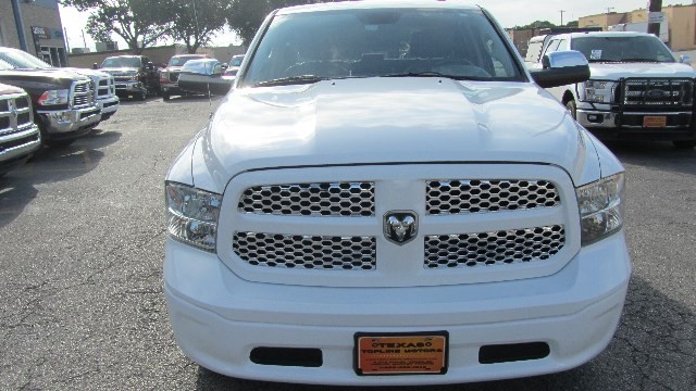 Ram 1500 Vehicle Full-screen Gallery Image 11