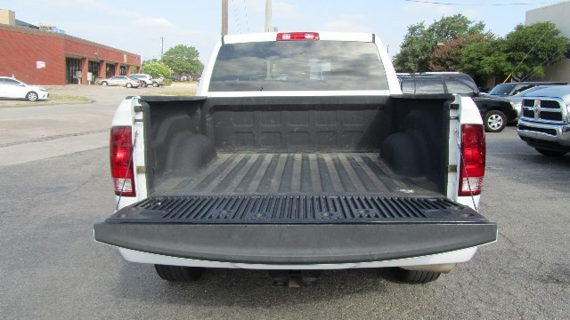 Ram 1500 Vehicle Full-screen Gallery Image 13