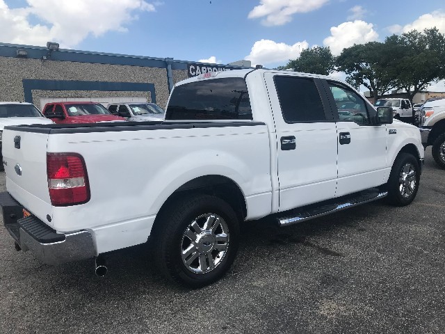 Ford F-150 Vehicle Full-screen Gallery Image 5