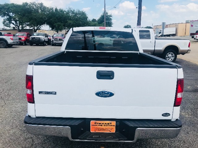 Ford F-150 Vehicle Full-screen Gallery Image 9