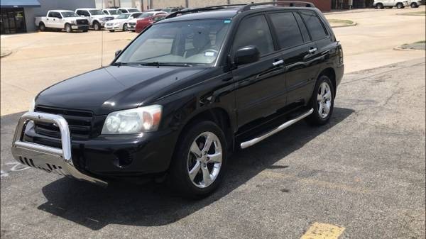 Toyota Highlander Vehicle Full-screen Gallery Image 24