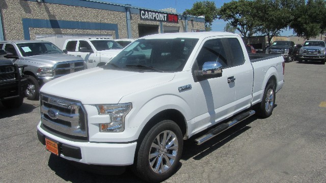 Ford F-150 Vehicle Full-screen Gallery Image 14