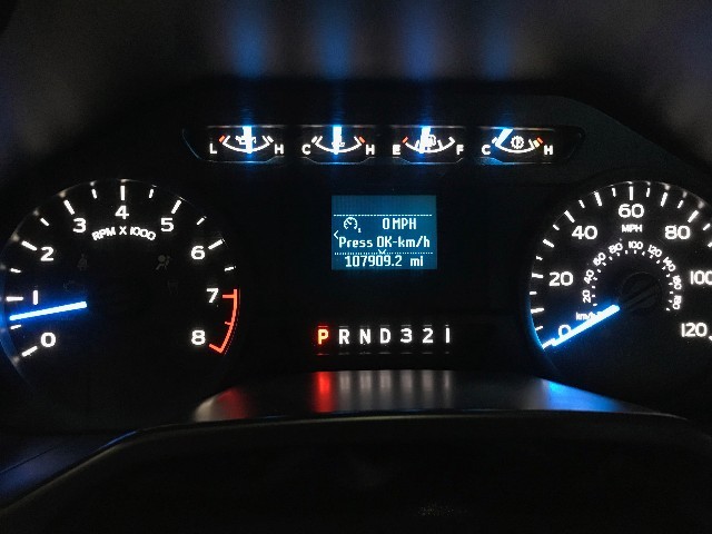 Ford F-150 Vehicle Full-screen Gallery Image 17