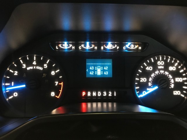 Ford F-150 Vehicle Full-screen Gallery Image 40