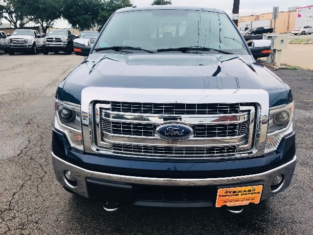 Ford F-150 Vehicle Full-screen Gallery Image 02