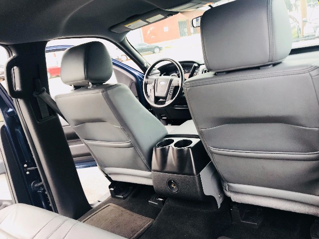 Ford F-150 Vehicle Full-screen Gallery Image 30