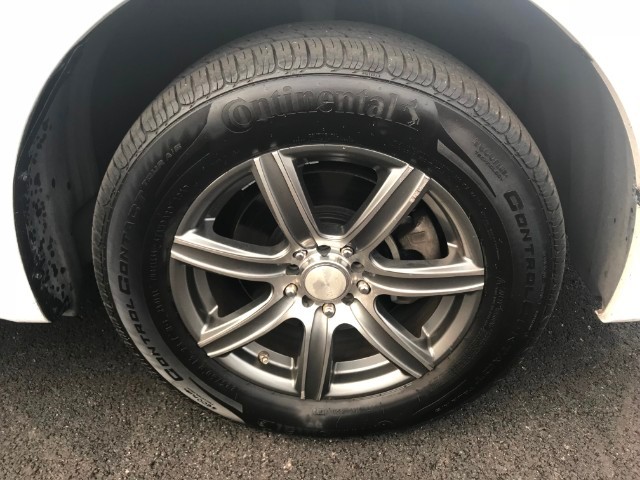 Toyota Sienna Vehicle Full-screen Gallery Image 23