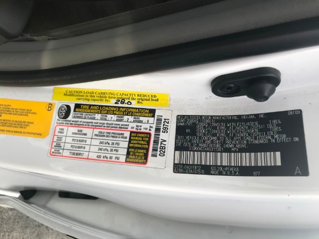 Toyota Sienna Vehicle Full-screen Gallery Image 30