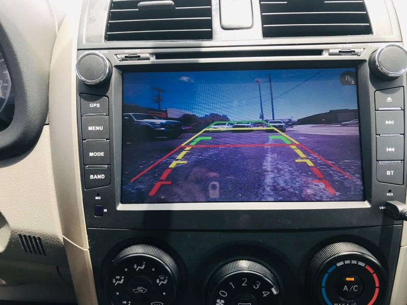 Toyota Corolla Vehicle Full-screen Gallery Image 17