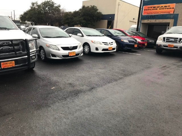 Toyota Corolla Vehicle Full-screen Gallery Image 25