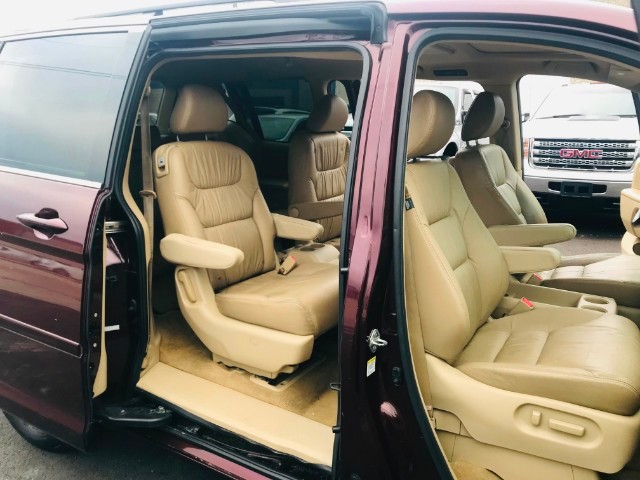 Honda Odyssey Vehicle Full-screen Gallery Image 13