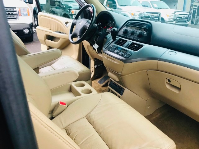 Honda Odyssey Vehicle Full-screen Gallery Image 14