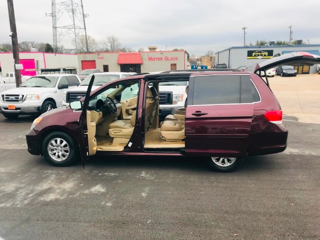 Honda Odyssey Vehicle Full-screen Gallery Image 21