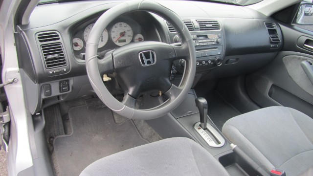 Honda Civic Vehicle Full-screen Gallery Image 10