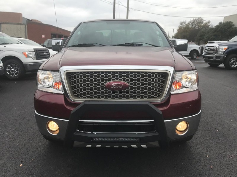 Ford F-150 Vehicle Full-screen Gallery Image 02