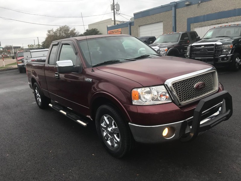 Ford F-150 Vehicle Full-screen Gallery Image 04